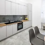 Апартаменти Avangard Shevchenko Avenue 25