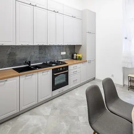 Apartment Avangard Shevchenko Avenue 25