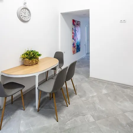 Avangard Shevchenko Avenue 25 * Leopoli