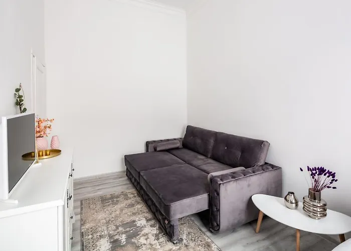 Avangard Shevchenko Avenue 25 * לבוב