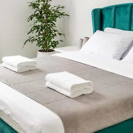 Avangard Shevchenko Avenue 25 * Lviv